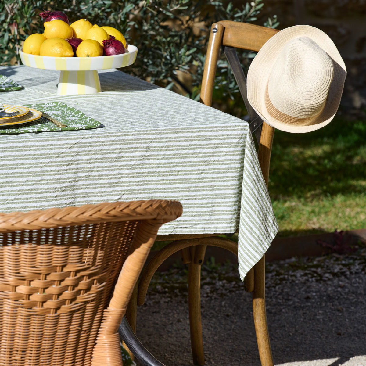 zoom nappe à rayures #Couleur_RAYE