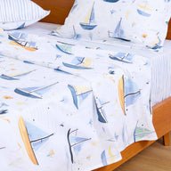 parure de drap plat avec drap housse et taies ambiance bord de mer voiliers