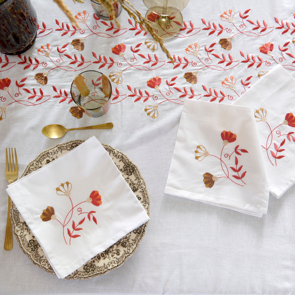 Set of 2 Floressa Napkins - Embroidered Washed Cotton