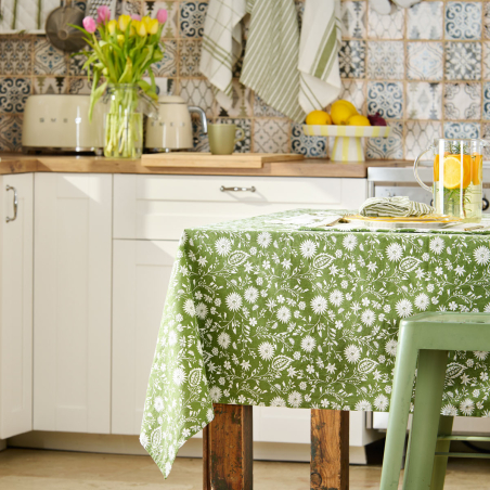 Nappe Sous l’Olivier – 100% Coton lavé
 Size-150 x 150 cm Color-FLEURI