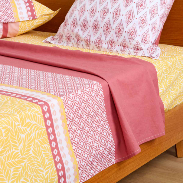 terre d'ocre parure de lit drap plat terre d'ocre coloris jaune et rose terracotta