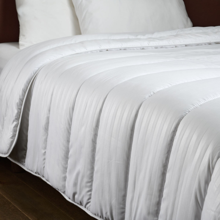 Couette microfibre 4 saisons au confort équilibré