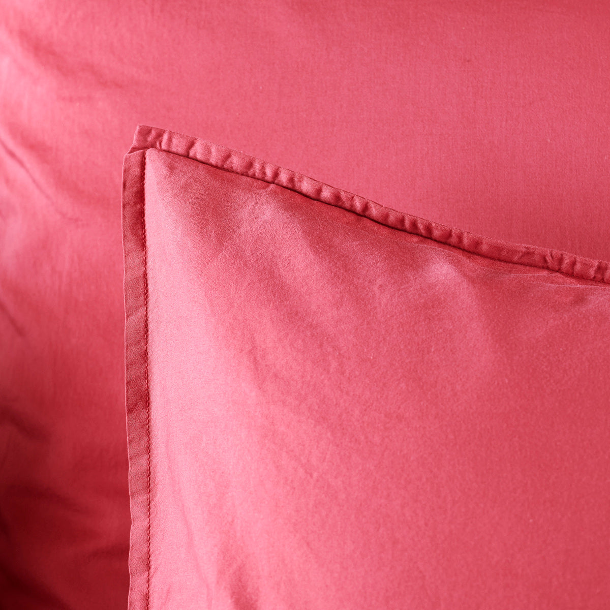 Taie d'oreiller - Satin Lavé #Couleur_FRAMBOISE