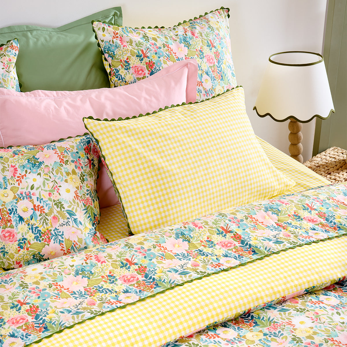 Parure de lit lili imprimé vichy jaune et fleuris mix and match rose et fougere