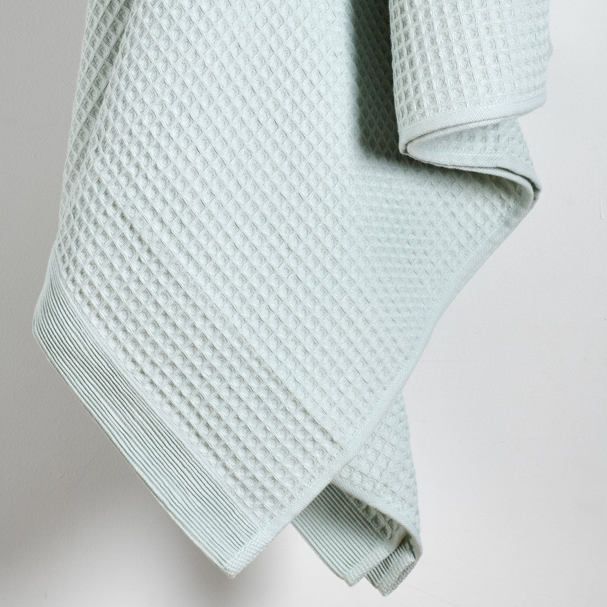 Drap de bain en nid d’abeille 300 g/m² - Épure #Couleur_VERT D'EAU