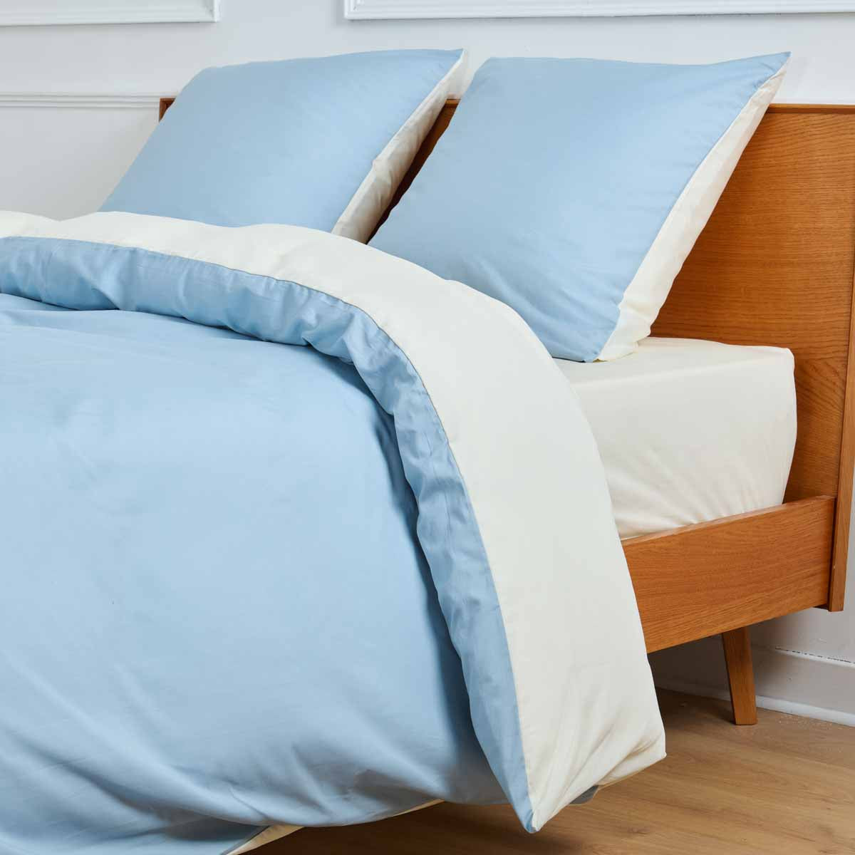 Parure de lit - Housse de couette réversible | Blanc des Prés #Couleur_BLEU/IVOIRE