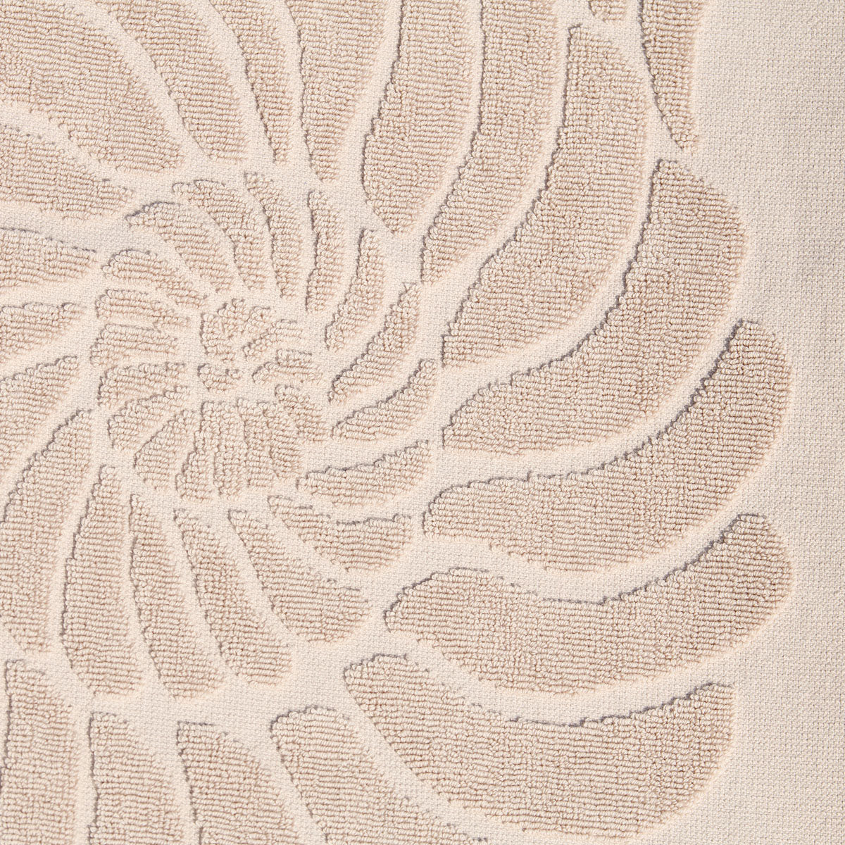 Détail de l’éponge jacquard et finition franges beige #Couleur_BEIGE