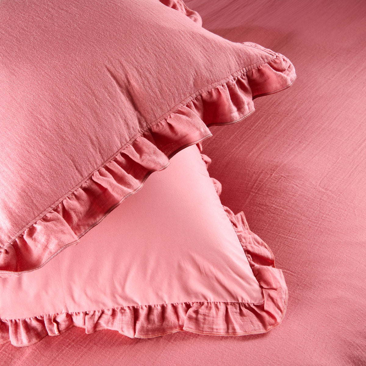Le volant à fronces, signature de la collection Entre Deux blush