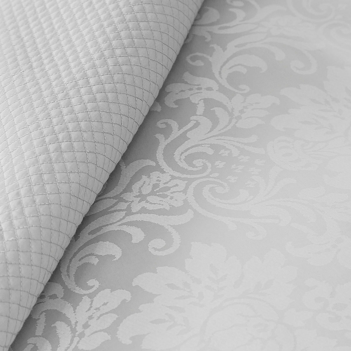 Housse de Couette Charme zoom | Linge de lit en satin | Tradition des Vosges #Couleur_GRIS PERLE