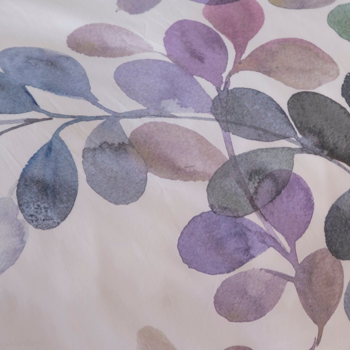 Housse de Couette satin de coton 120 fils zoom - Eclose | Linge de lit imprimé | Tradition des Vosges #Couleur_VIOLET PARME