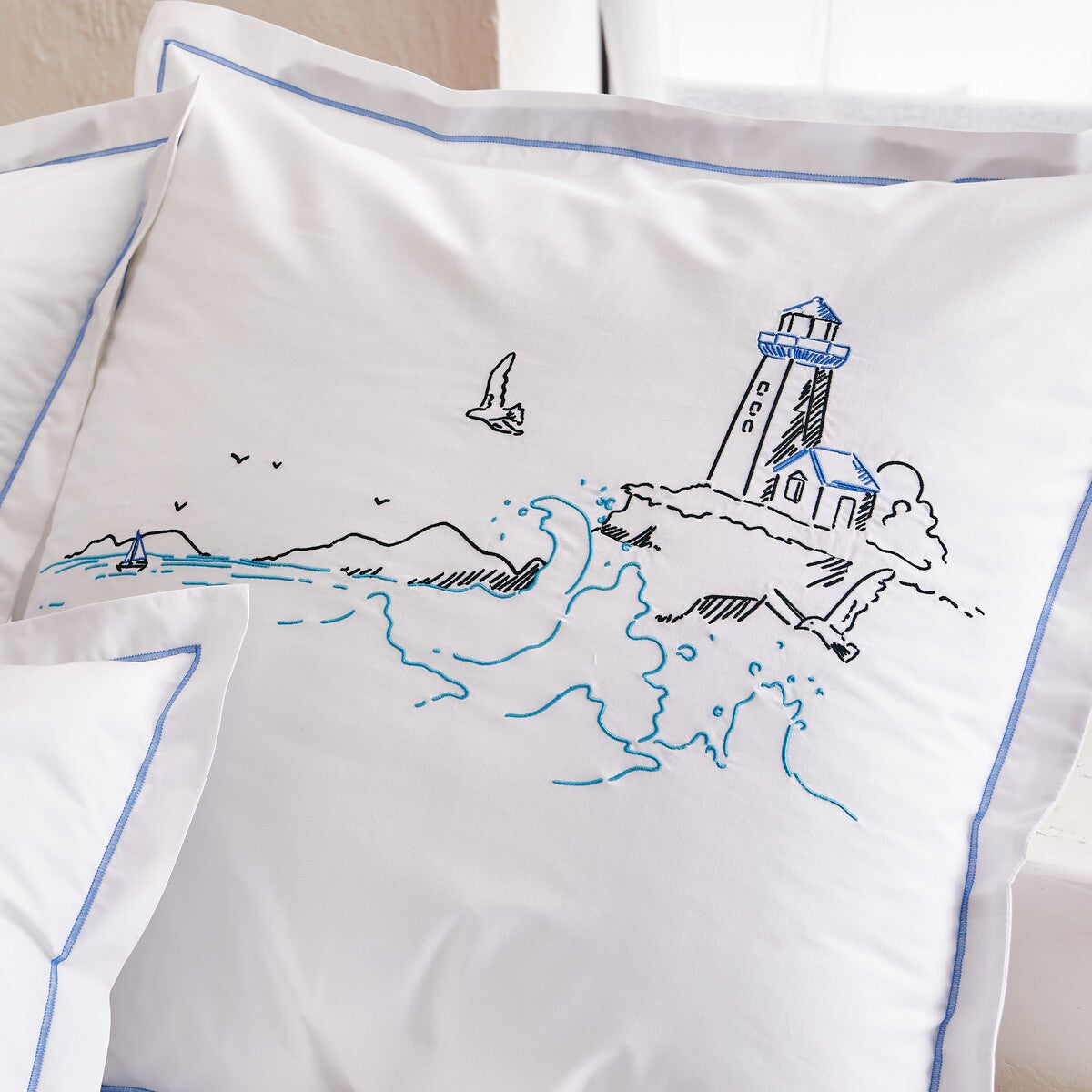 Parure de lit Phare - Percale de coton brodée